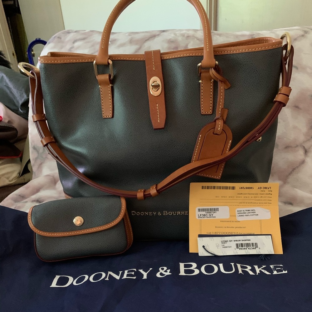 Dooney & Bourke Shelby Shopper